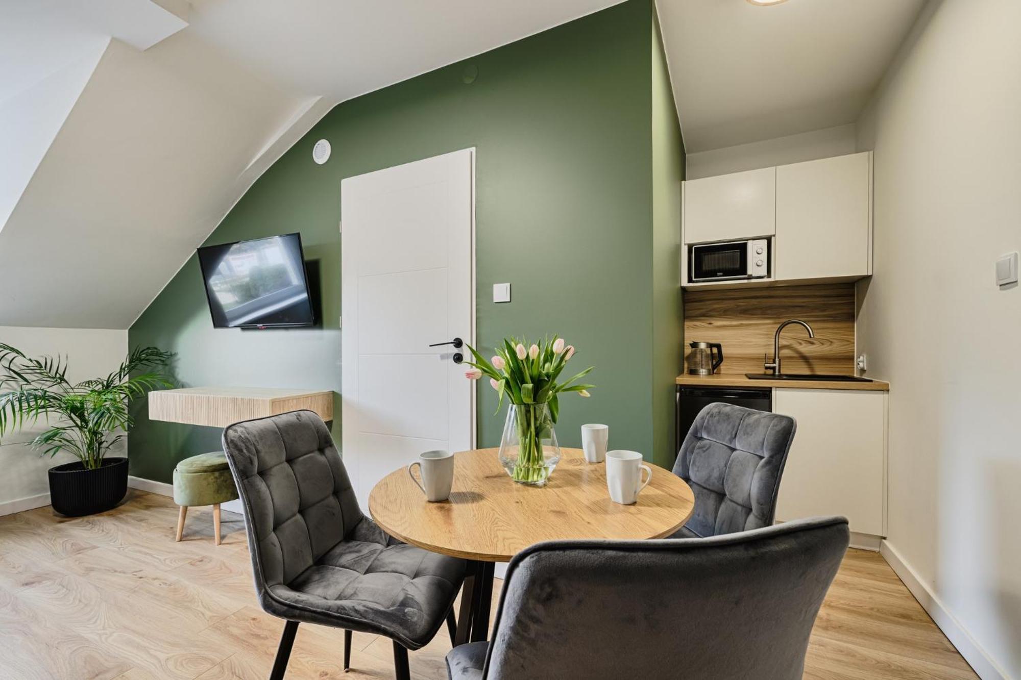 Gosciniec Zacisze I Blisko A2 Dabie-Uniejow I Restauracja Bed & Breakfast Ngoại thất bức ảnh