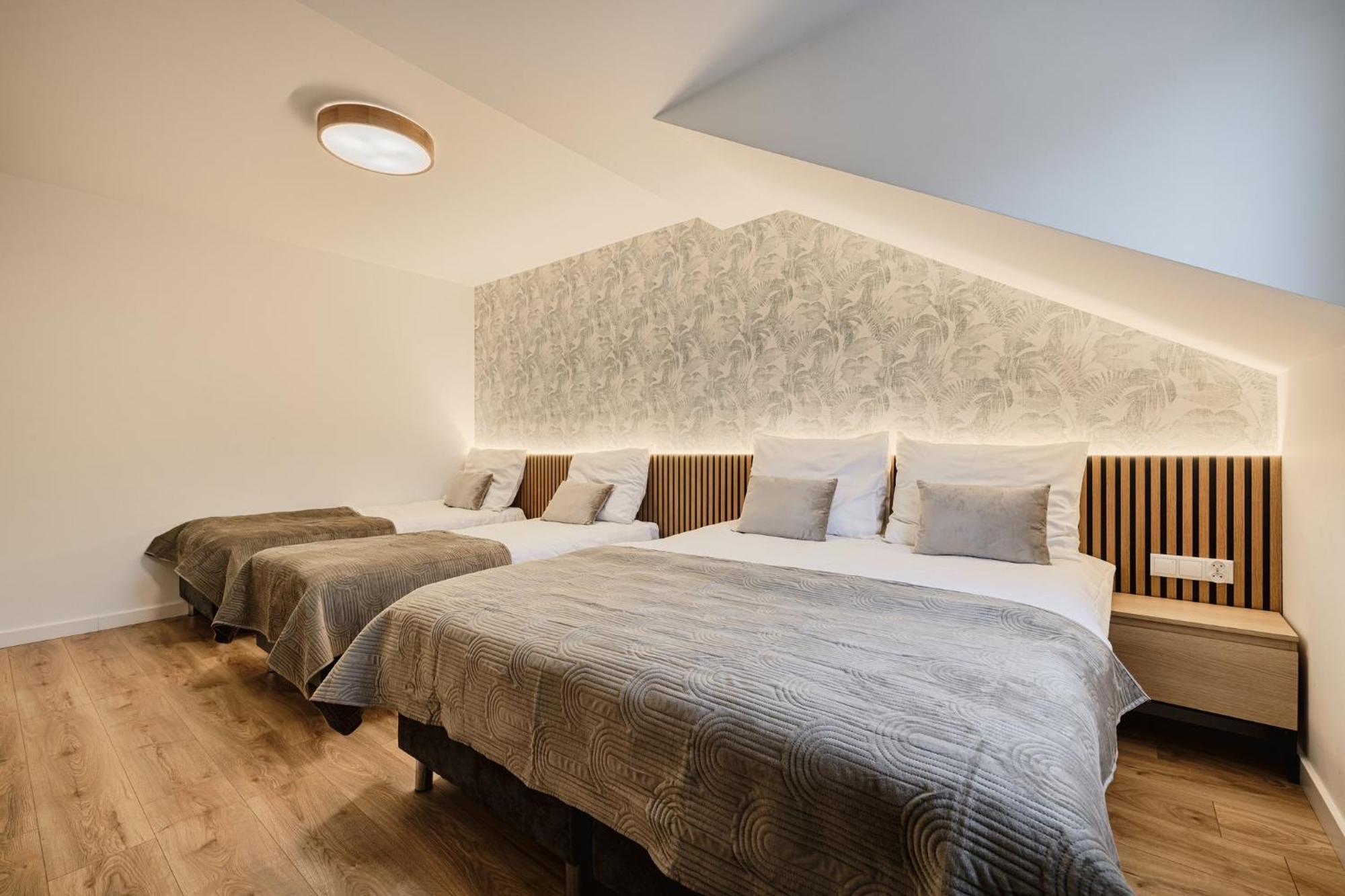 Gosciniec Zacisze I Blisko A2 Dabie-Uniejow I Restauracja Bed & Breakfast Ngoại thất bức ảnh